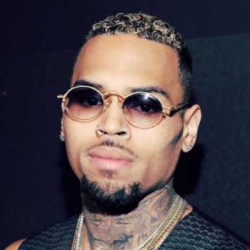 Chris Brown – Chi Chi (Solo Version) (CDQ)